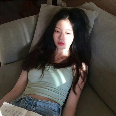 吞噬太阳的女子